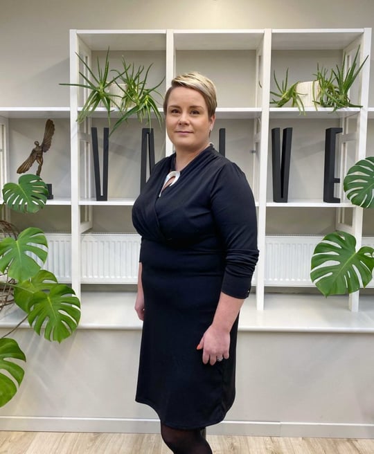 Yvonne aloittaa työt Valveella